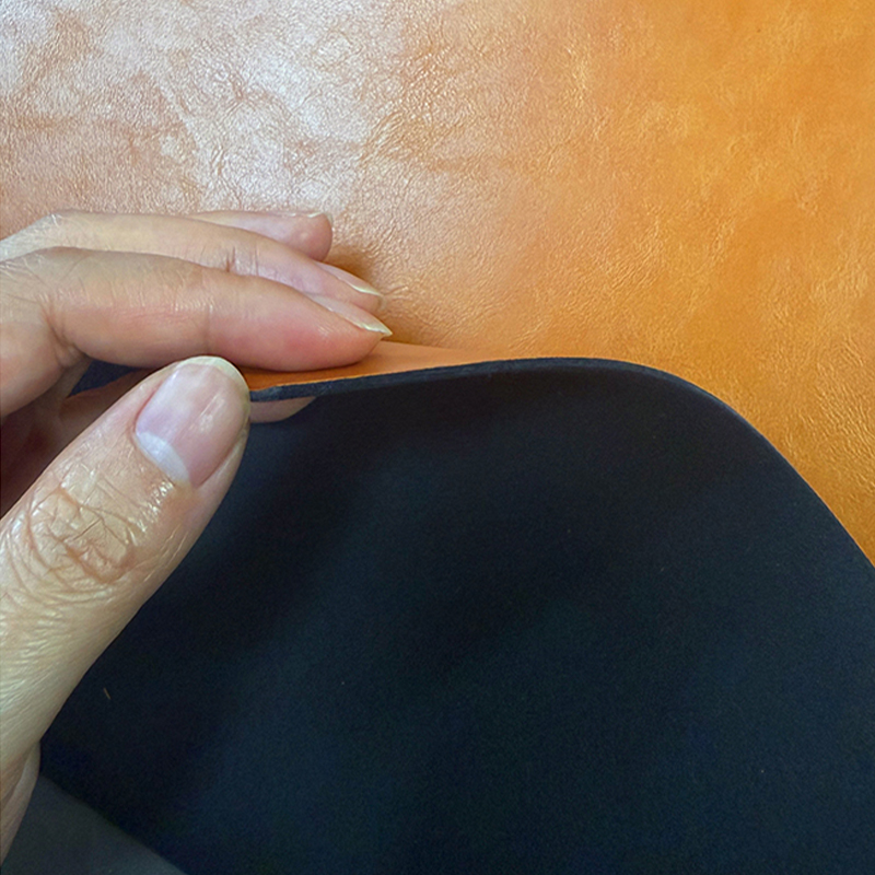 1,8 mm laserovateľné koženkové listy s lepidlom/bez lepidla