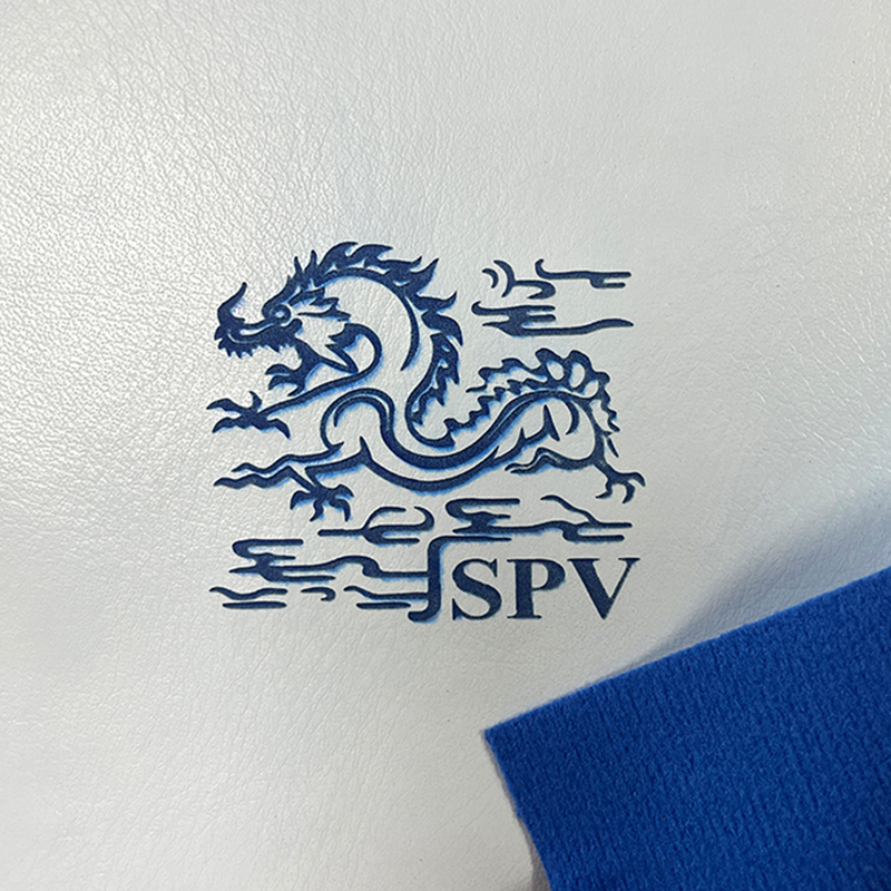 Lesklé koženkové obliečky s lepidlom/bez lepidla